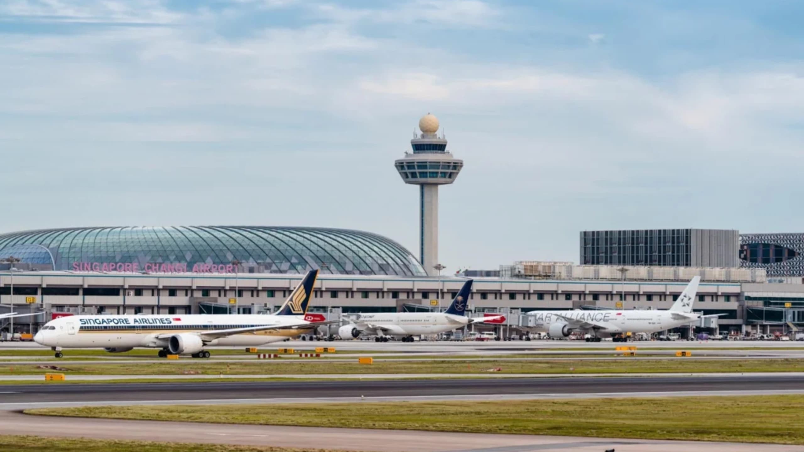 Top 10 Best Airports in the World for 2026