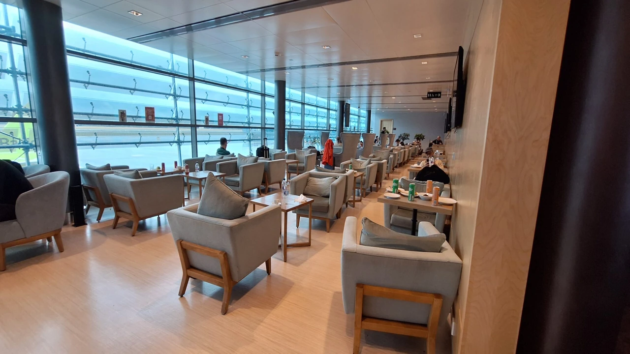 airBaltic Business Class business class airport lounge — Lounge access when flying airBaltic