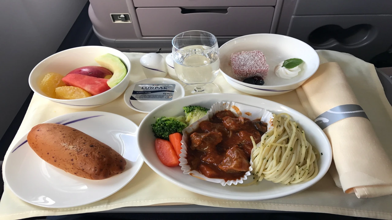 China Airlines Business Class business class dining and meal service