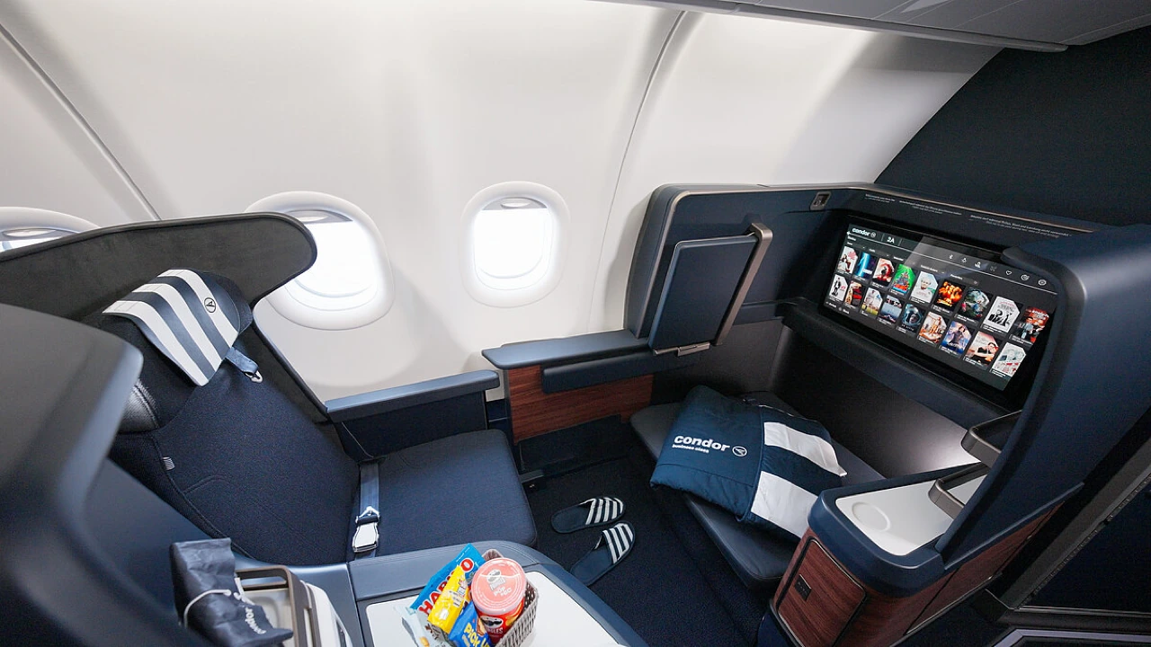 Condor Prime Seat / Business business class cabin details