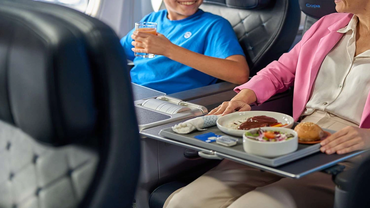 Copa Airlines Business Class business class dining and meal service