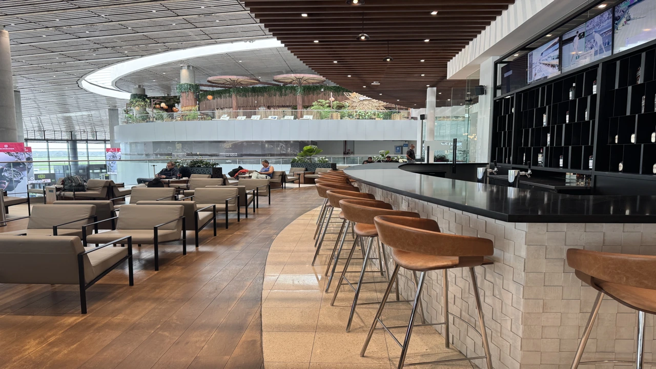 Copa Airlines Business Class business class airport lounge — Lounge access when flying Copa Airlines