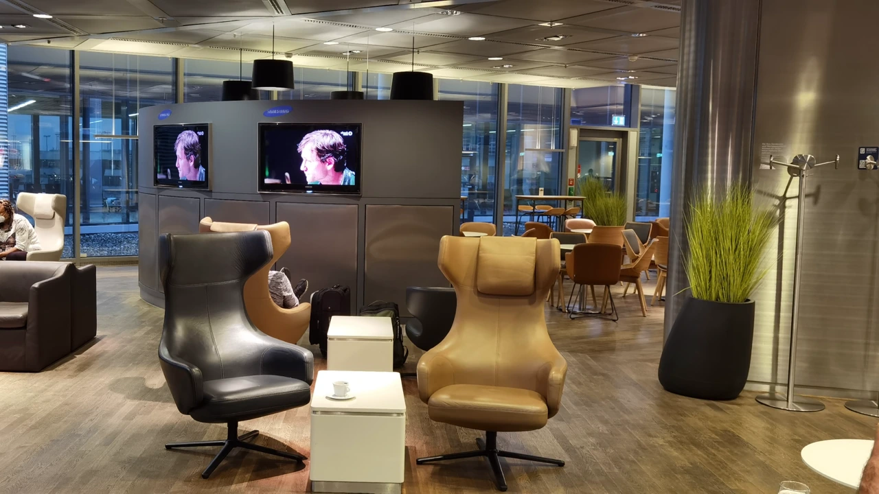Croatia Airlines Business Class business class airport lounge — Lounge access when flying Croatia Airlines