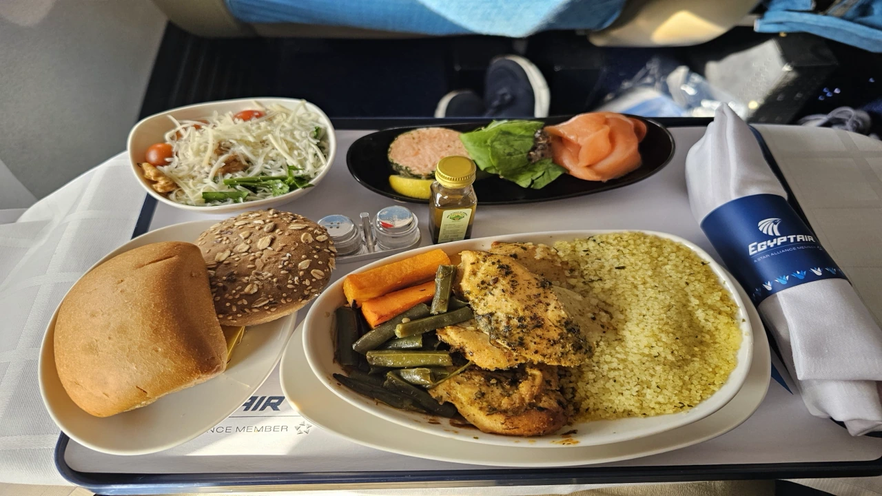 EgyptAir Business Class business class dining and meal service
