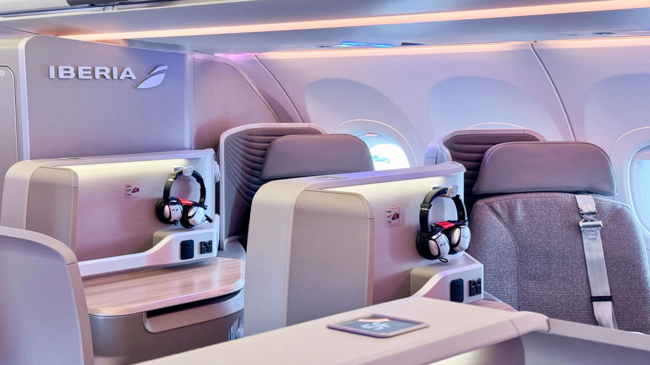 Iberia Business Plus business class cabin details