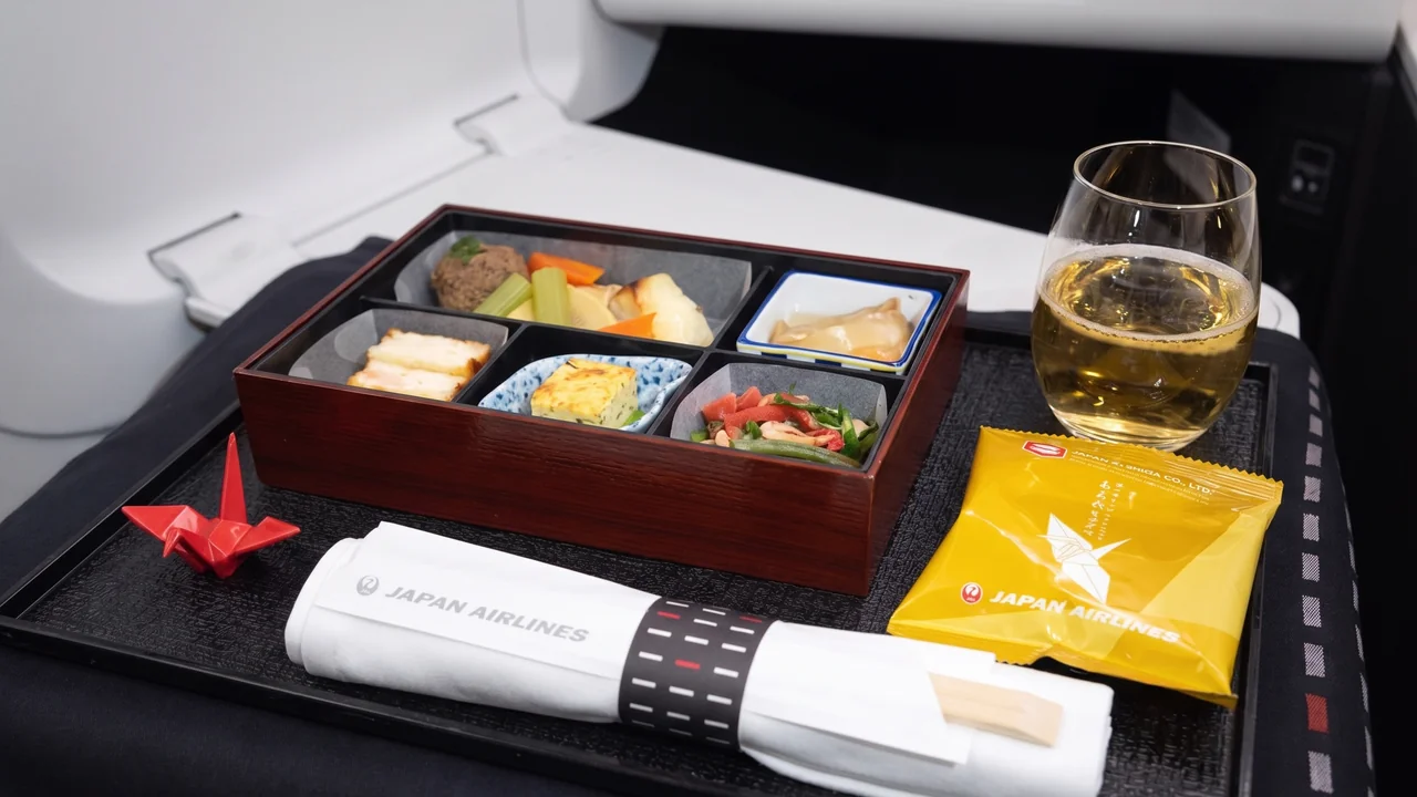 Japan Airlines Sky Suite business class dining and meal service