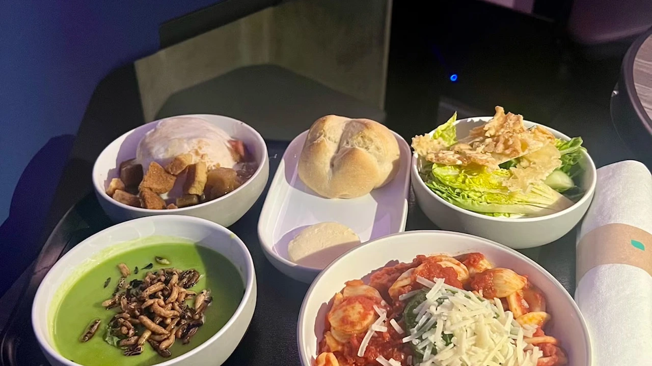 JetBlue Airways Mint business class dining and meal service