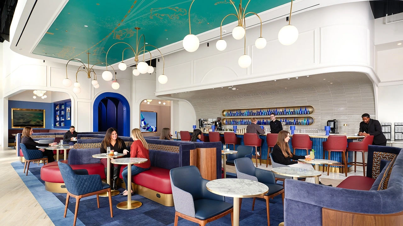 JetBlue Airways Mint business class airport lounge — Lounge access when flying JetBlue Airways
