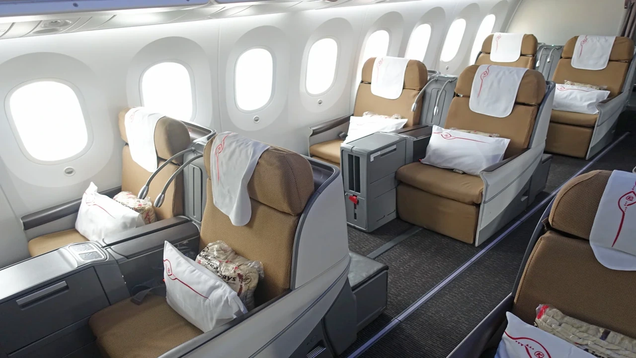 Kenya Airways Business Class business class cabin details