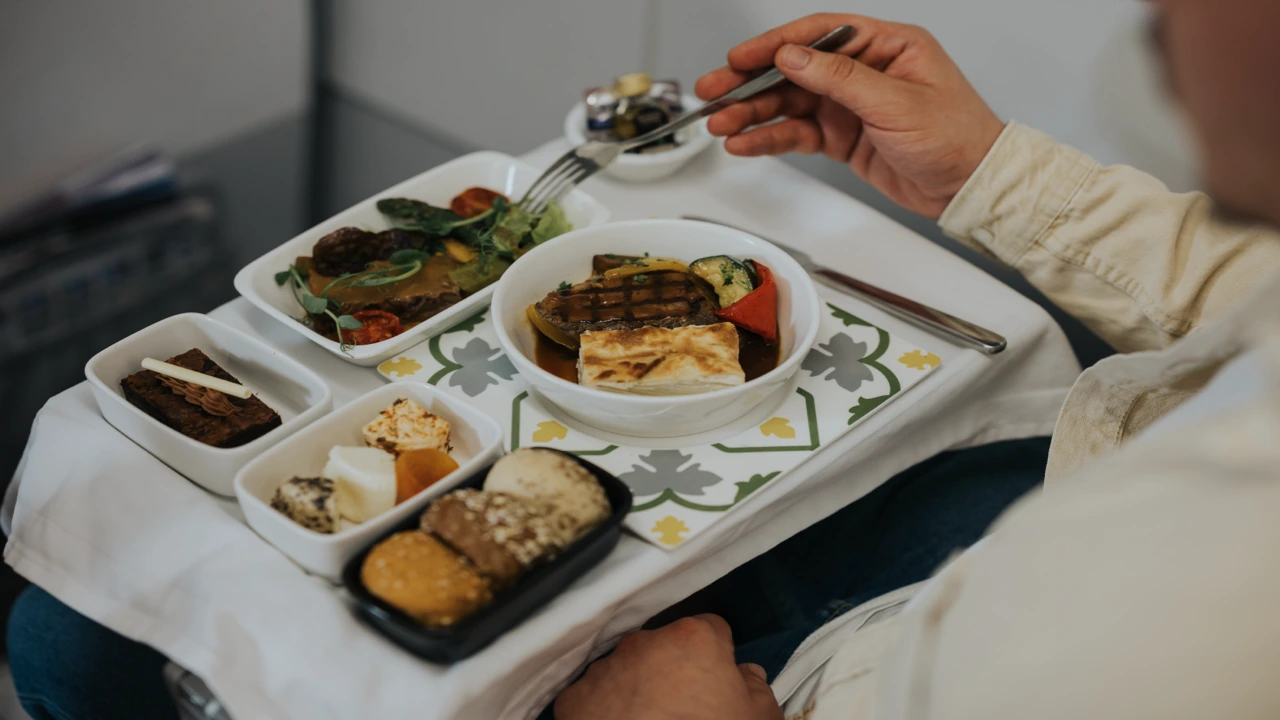 KM Malta Airlines Business Class business class dining and meal service