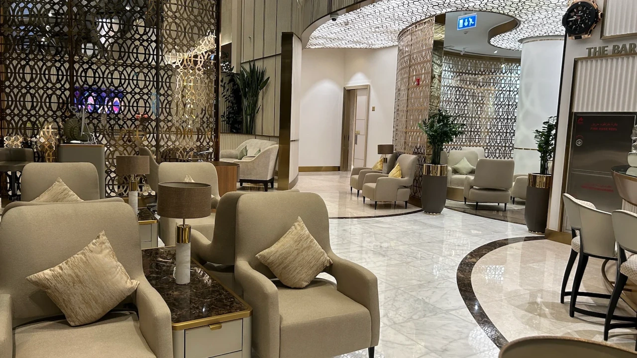 Oman Air Business Class business class airport lounge — Lounge access when flying Oman Air