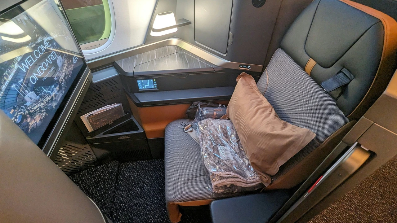 Starlux Airlines Business Class business class seat and cabin