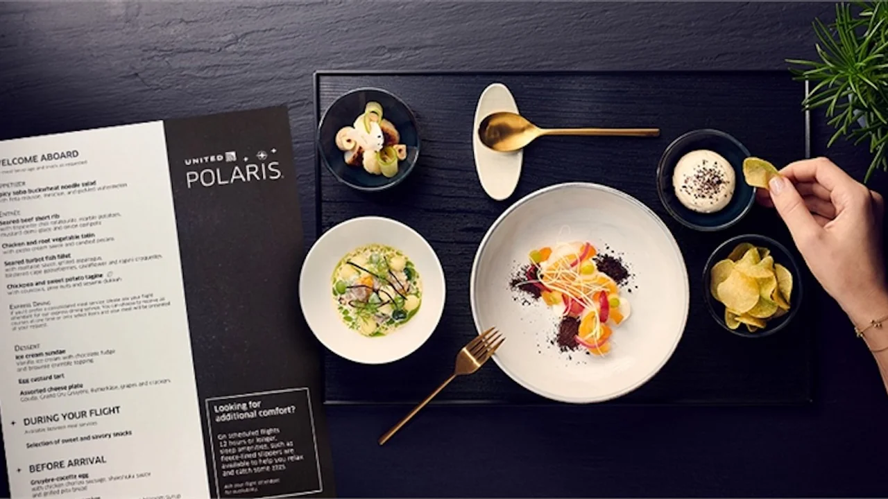 United Airlines Polaris business class dining and meal service