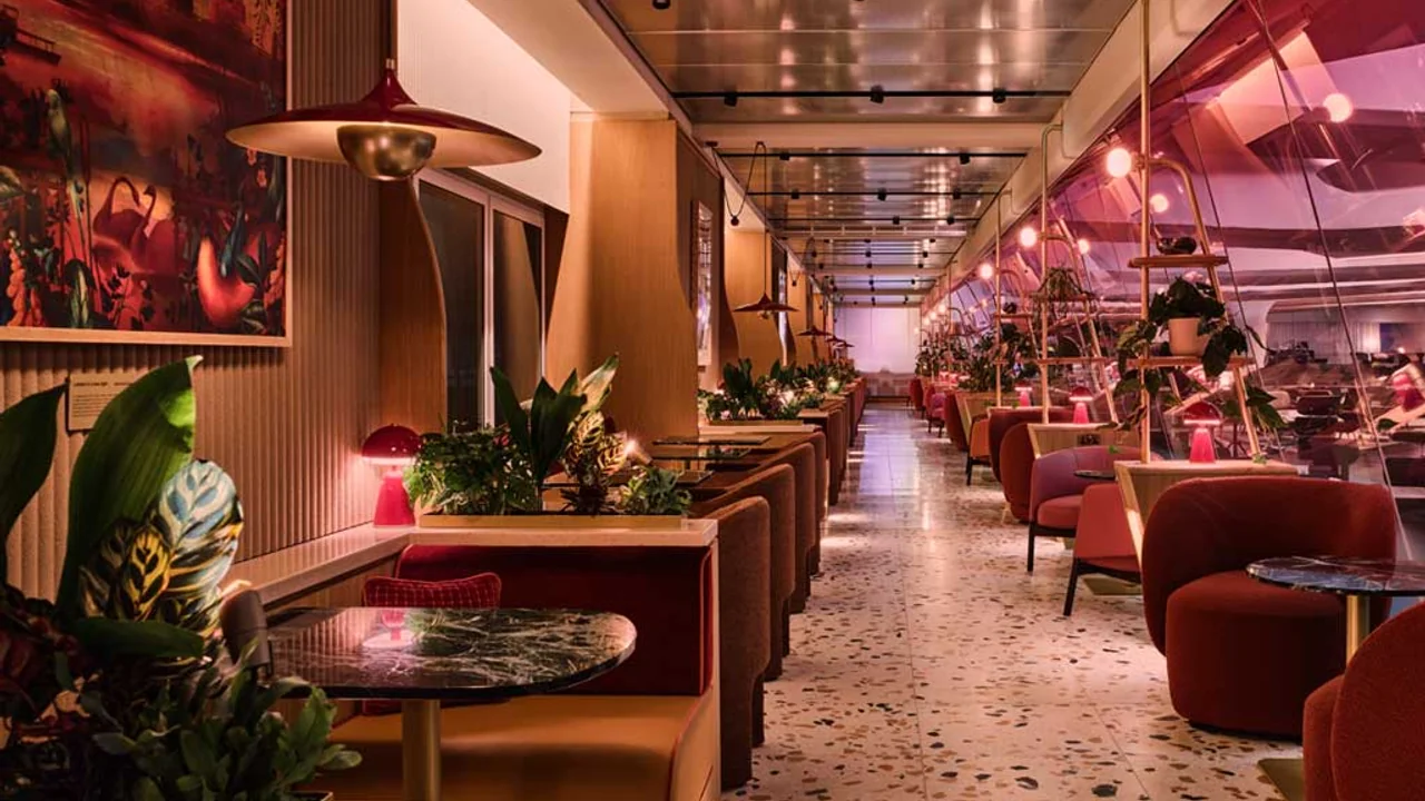 Virgin Atlantic Upper Class business class airport lounge — Lounge access when flying Virgin Atlantic